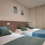 Garamar מלון 2*